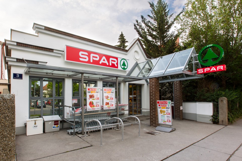 Inoffizielle Eröffnung des neuen SPAR Stranitzkygasse, am 31.5.2012 | (c) Johannes Brunnbauer 2012