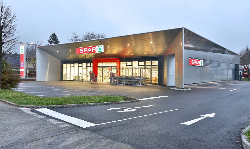 Vorderansicht vom SPAR-Supermarkt Klagenfurt/Turmgasse