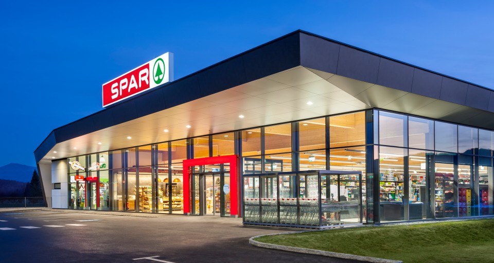 Architekturfoto vom SPAR-Supermarkt Grafenstein