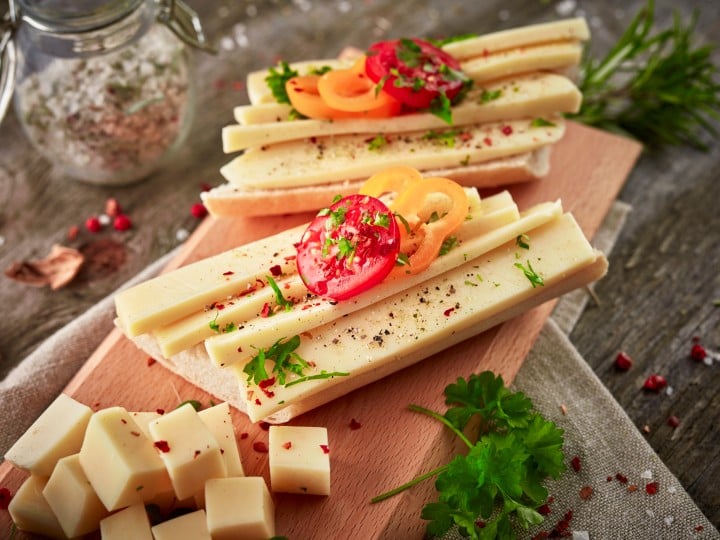 Schnittkäse auf Brot