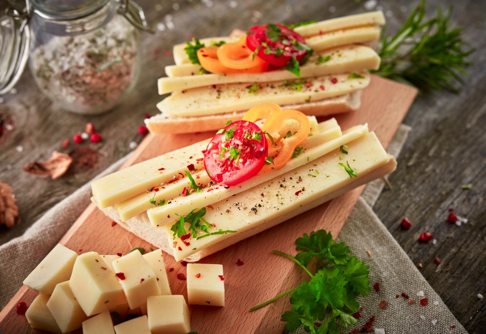 Schnittkäse auf Brot