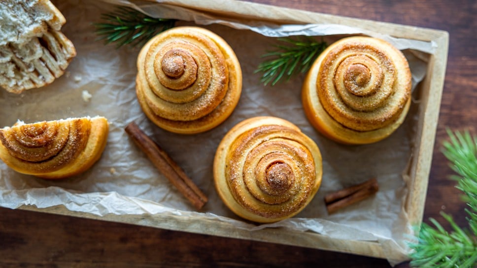 Zimt-Schnecken mit Sauerteig