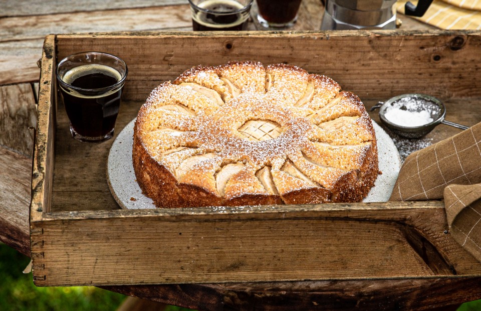 SPAR Mahlzeit Apfel Grieß Kuchen SPAR Mahlzeit Apfel Grieß Kuchen