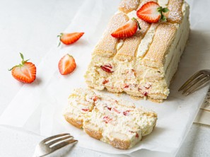 SPAR Mahlzeit Erdbeer-Biskottenschichtkuchen
