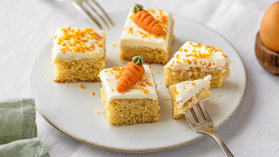 Eierlikörkuchen mit Karotten