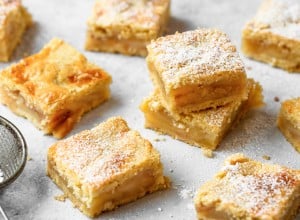 Gedeckter Apfelkuchen