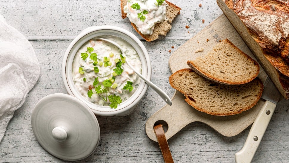 SPAR Mahlzeit Lachsaufstrich mit Topfen und Gurke