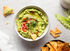 SPAR Mahlzeit Guacamole mit knusprigen Tortilla-Chips