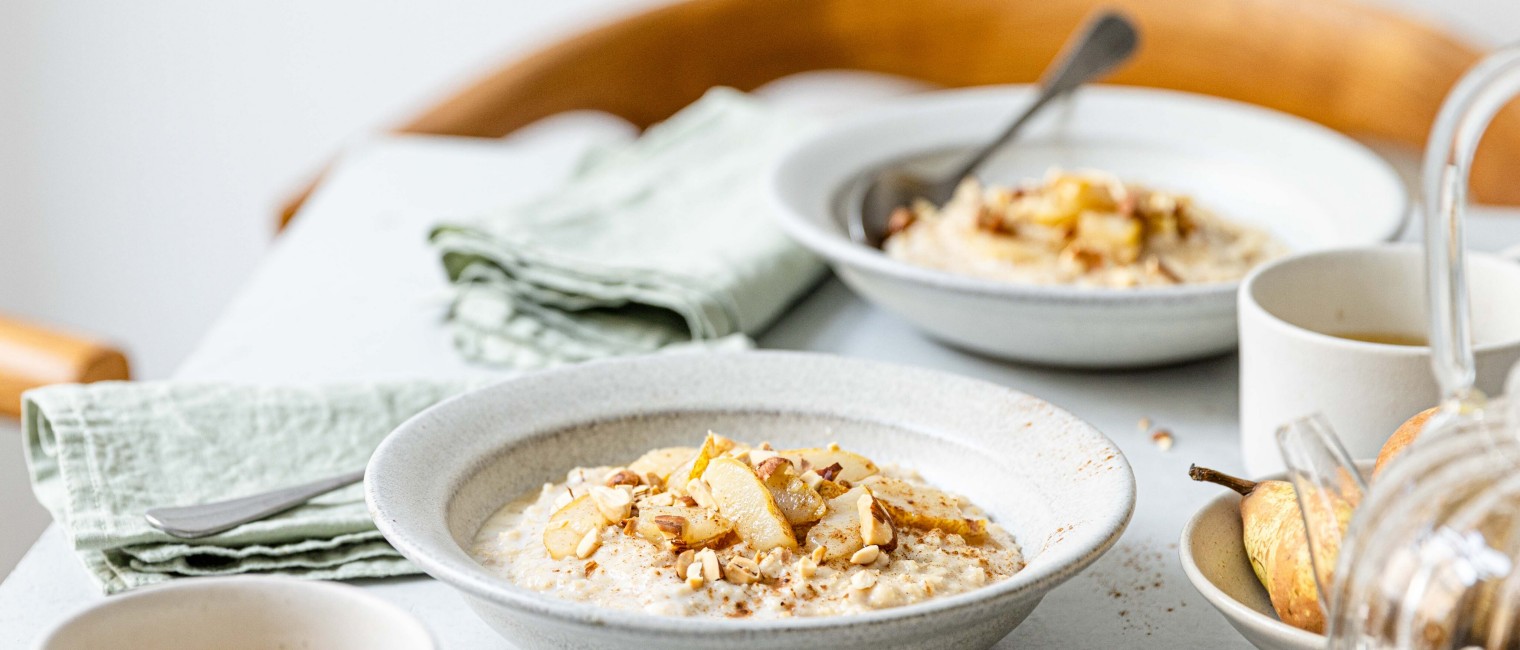 SPAR Mahlzeit! Frühstücksporridge mit Birnen und Nüssen