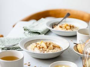 SPAR Mahlzeit! Frühstücksporridge mit Birnen und Nüssen