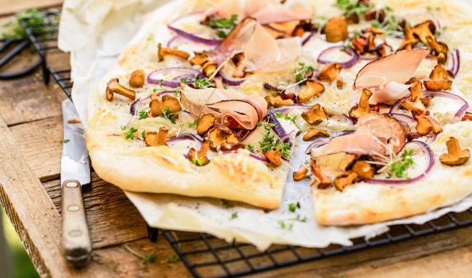 SPAR Mahlzeit Alpen-Flammkuchen mit Eierschwammerl