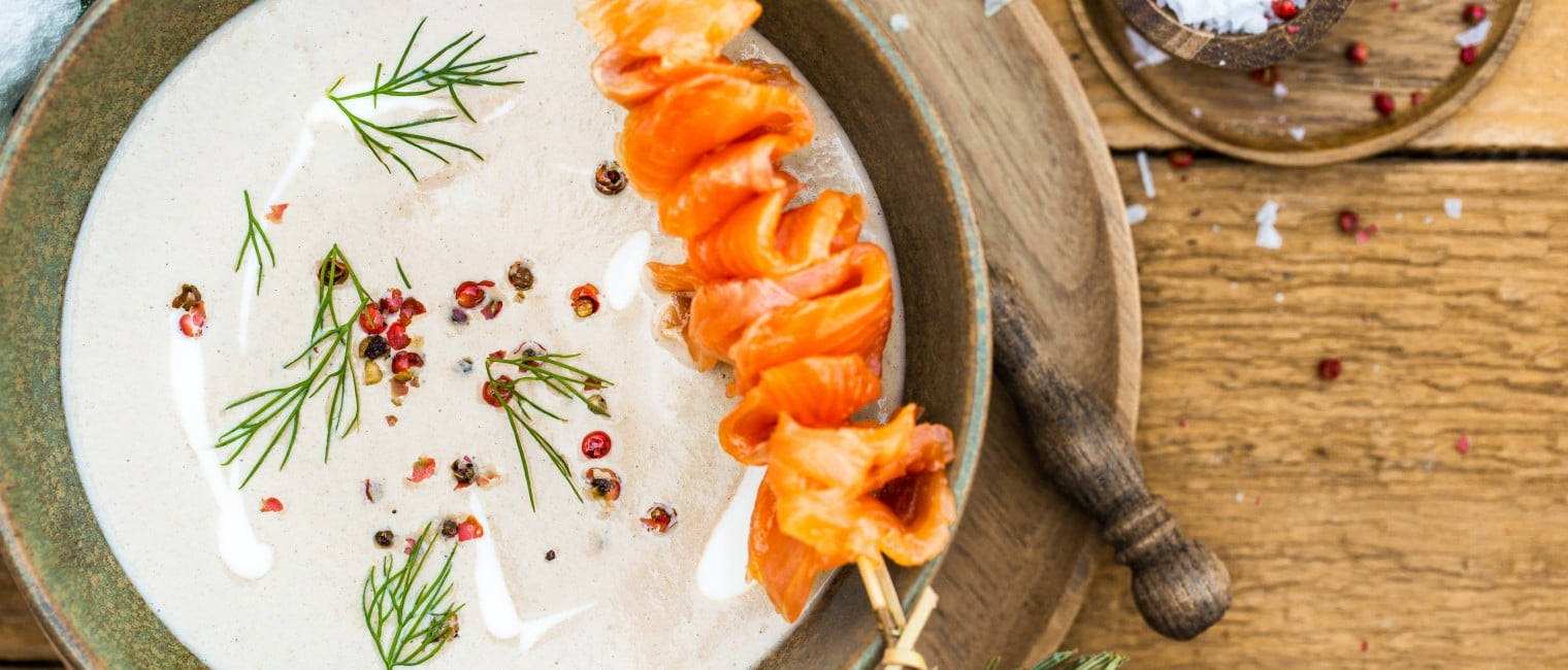 SPAR Mahlzeit Pikante Eierschwammerlsuppe mit gebeizter Lachsforelle
