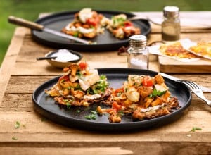 Gebratene Hendlbrust mit Eierschwammerl und Rösti