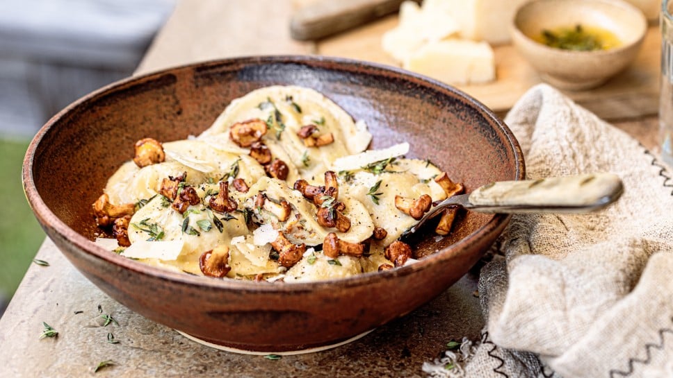 SPAR Mahlzeit Ravioli mit Eierschwammerlfüllung in Thymianbutter