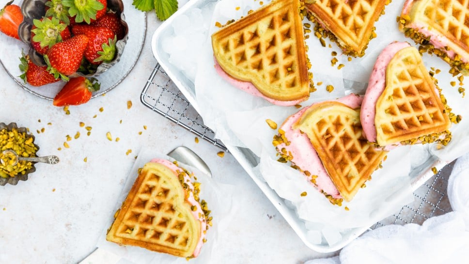 SPAR Mahlzeit Erdbeereis-Pistazien-Sandwiches