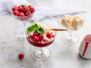 SPAR Mahlzeit Heiße Liebe - Vanilleeis mit Himbeeren