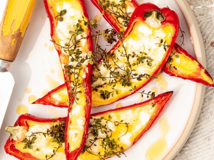 SPAR Mahlzeit Gegrillter Spitzpaprika mit Feta und Kichererbsen-Taboulé