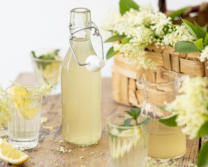 Holunderblütensirup