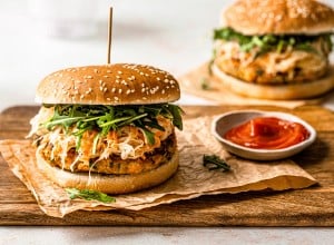 Vegetarischer Karottenburger
