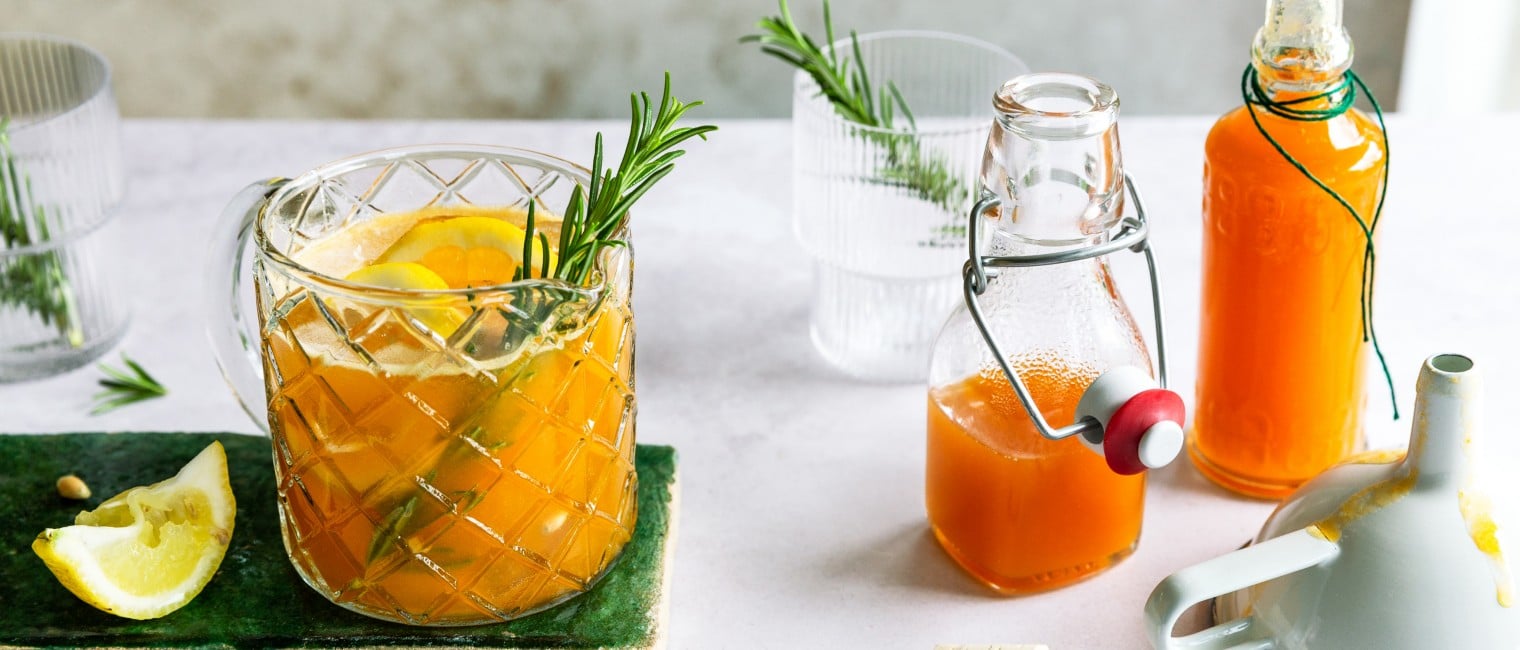 Rosmarin-Sirup mit Marillen