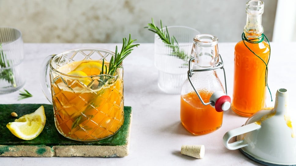 Rosmarin-Sirup mit Marillen