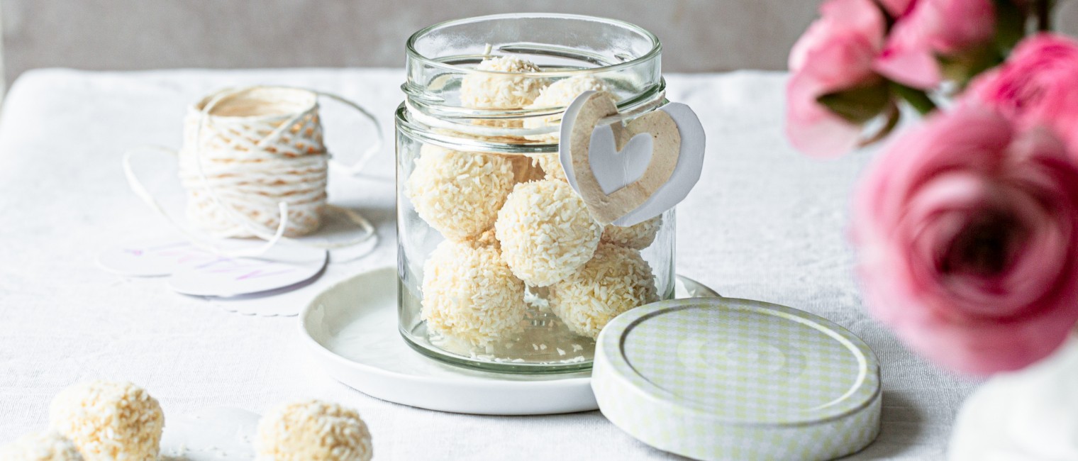 SPAR Mahlzeit Eierlikör Pralinen mit Kokos