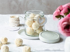 SPAR Mahlzeit Eierlikör Pralinen mit Kokos