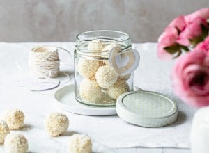 SPAR Mahlzeit Eierlikör Pralinen mit Kokos