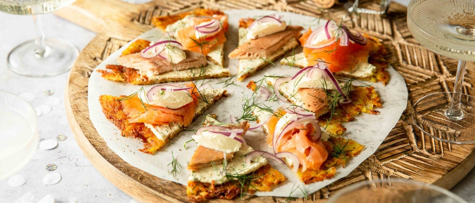 SPAR Mahlzeit Knusprige Erdäpfelrösti mit Kräutercreme und Rauchfisch
