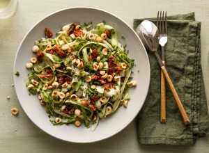 SPAR Mahlzeit Lauwarmer Spargelsalat mit Schnittlauchvinaigrette