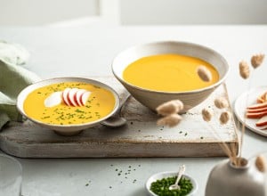 Fruchtige Apfel-Karotten Suppe