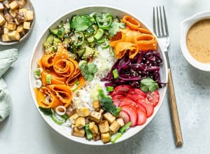 SPAR Mahlzeit Vegane Salatbowl