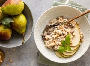 SPAR Mahlzeit Bircher-Müsli mit Birnen und Haselnüssen