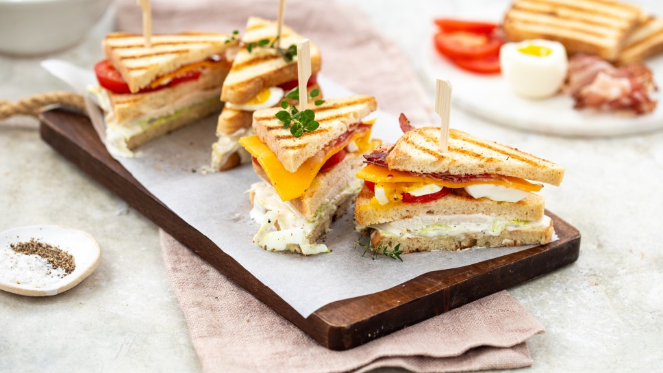 Glutenfreies New York Club Sandwich