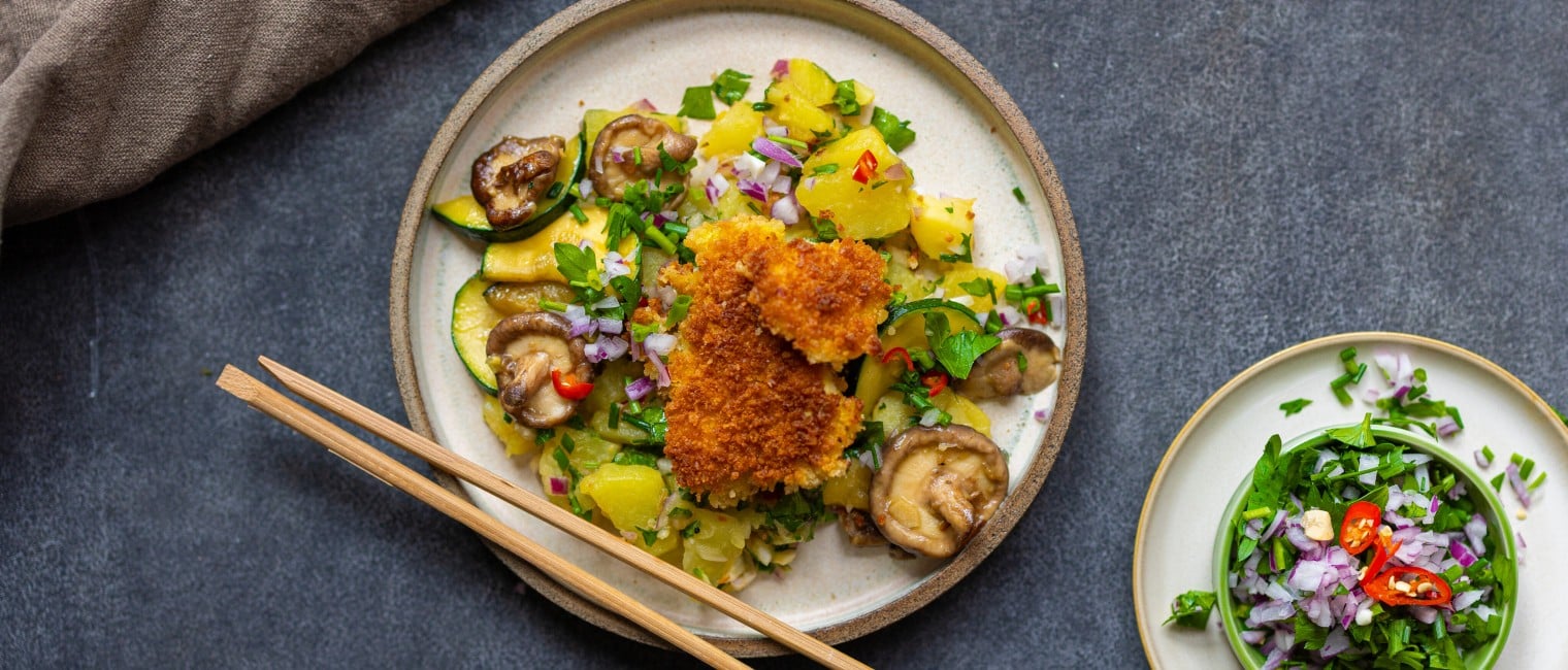 Backhendl 2:0 mit Miso-Kartoffelsalat