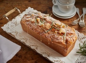 SPAR Mahlzeit Ingwer-Zitronen-Kuchen mit Rosmarin