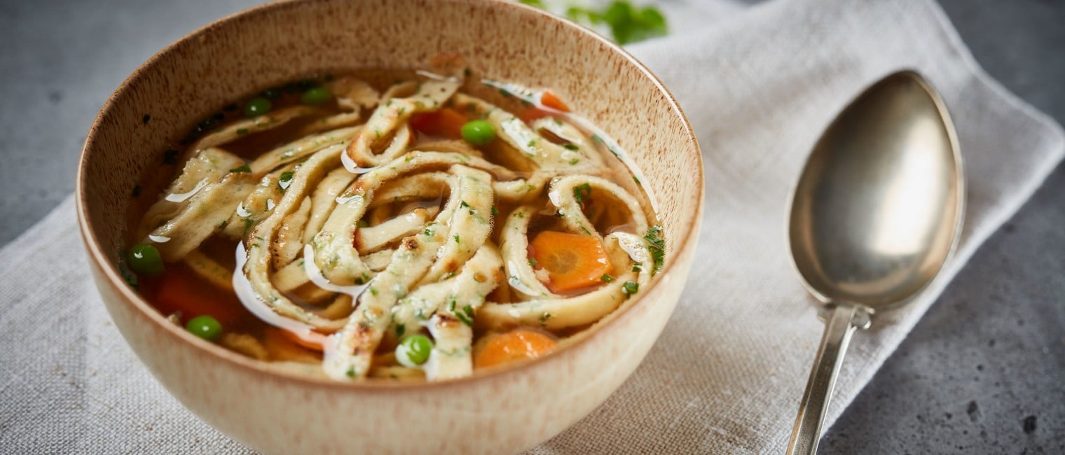 SPAR Mahlzeit Hühnersuppe mit Kräuterfrittaten