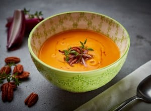 SPAR Mahlzeit Karotten-Süßkartoffel-Suppe mit Masala