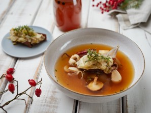 SPAR Mahlzeit Zwiebelsuppe mit Vorarlberger Bergkäse