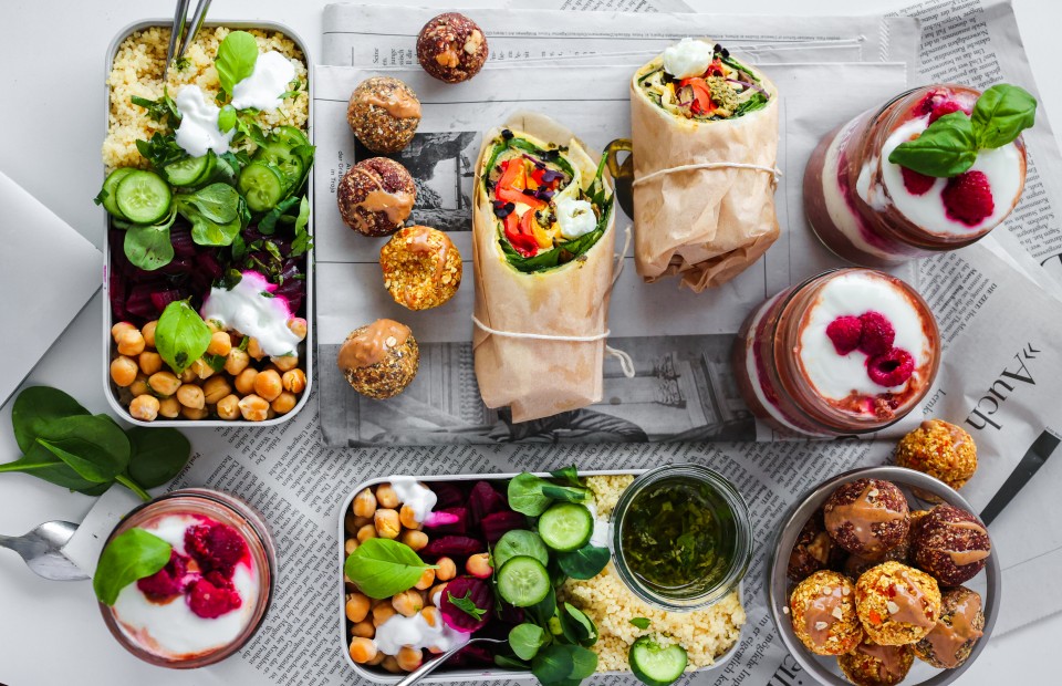 SPAR Mahlzeit Kichererbsen Rote Beete Couscous Salat SPAR Mahlzeit Kichererbsen Rote Beete Couscous Salat