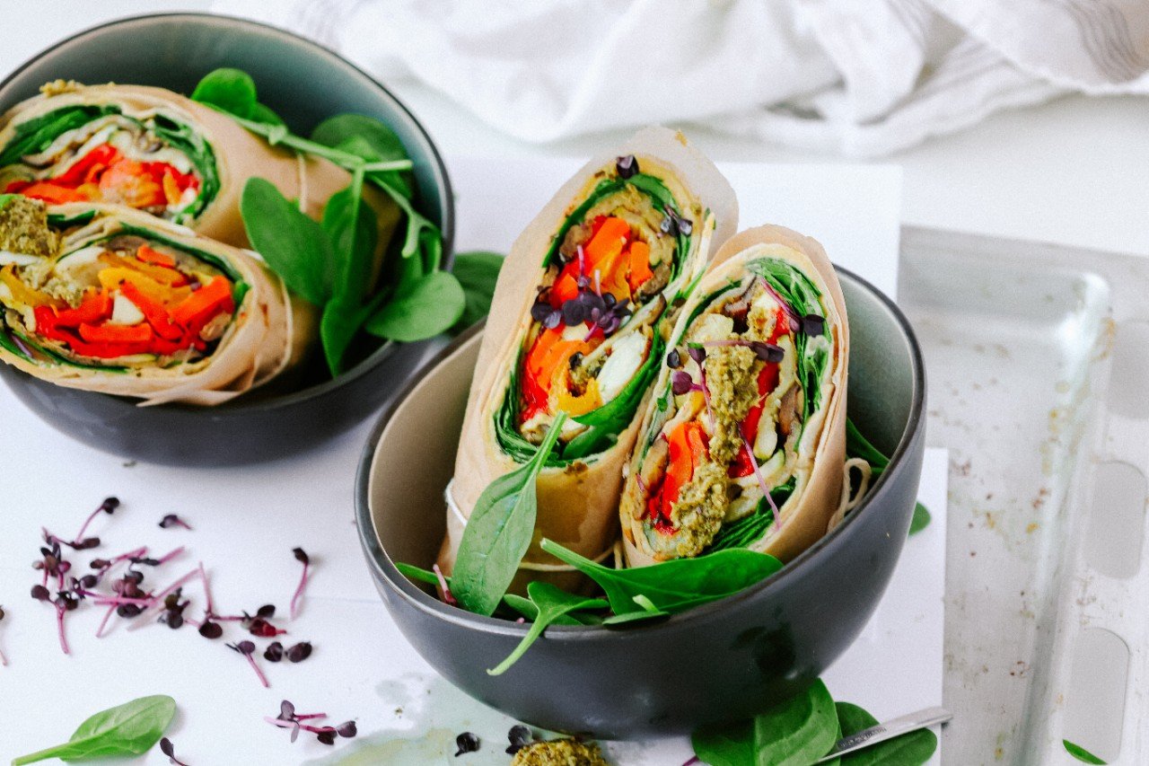 Veggie-Mozzarella Wraps mit gegrilltem Gemüse