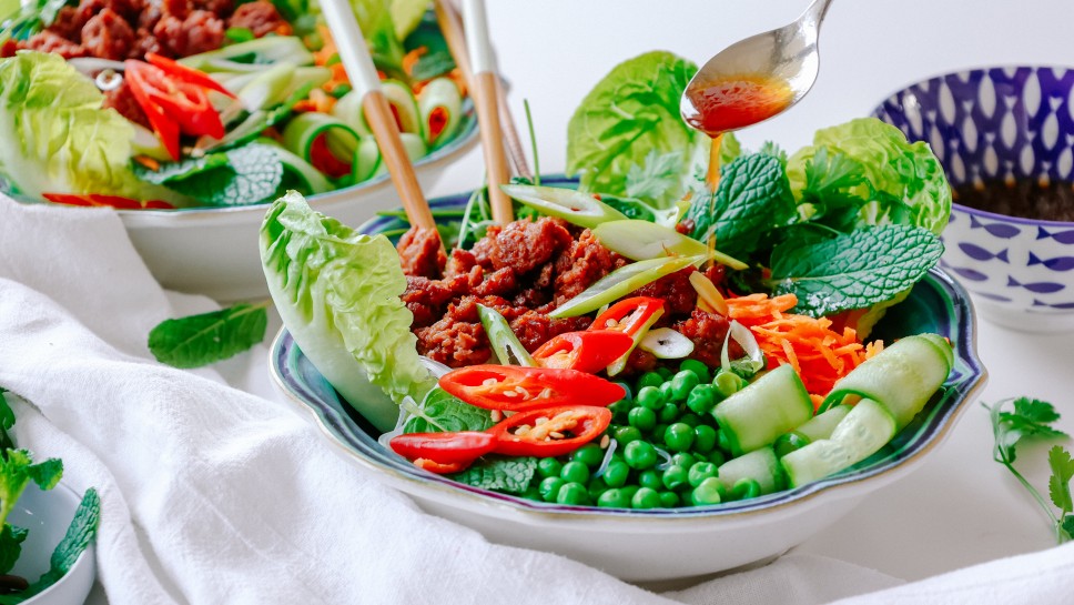 SPAR Mahlzeit Vietnamesischer Hack-Salat