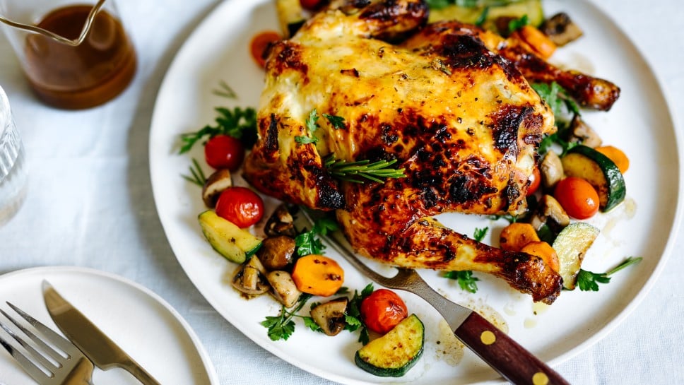 Flaches Bio-Huhn mit Ofengemüse