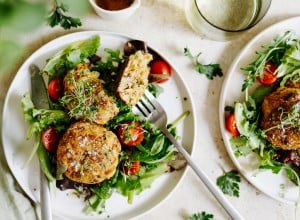 Eierschwammerl Laibchen mit Salat