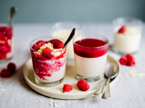 SPAR Mahlzeit Panna Cotta mit Himbeeren