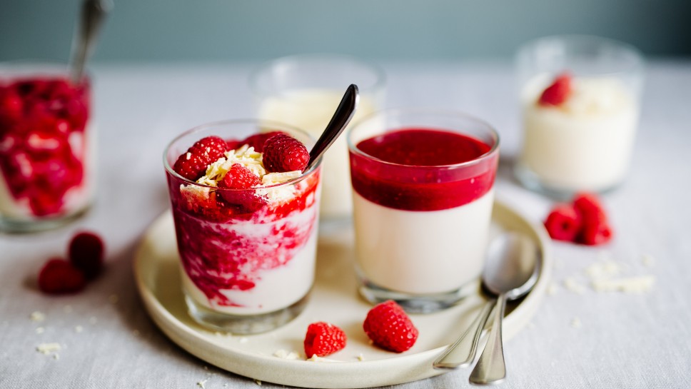 Panna Cotta mit Himbeeren