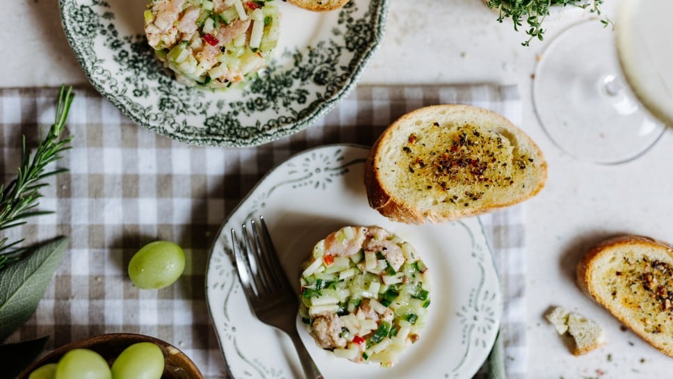 Saiblings-Tatar mit Crostini