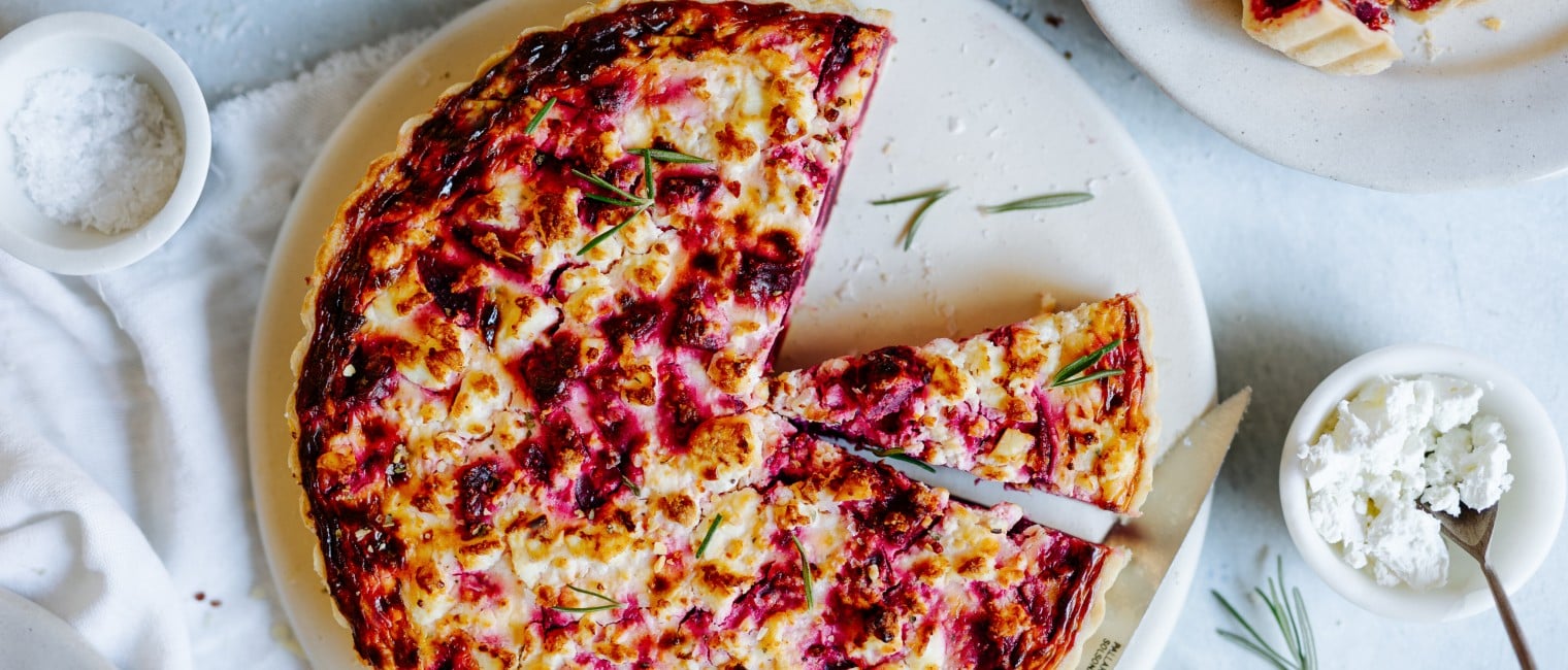 Rote Rüben Quiche mit Ziegenkäse
