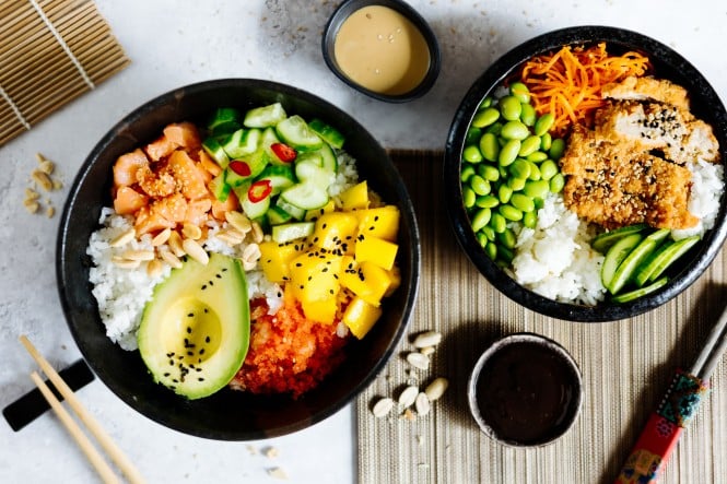 Ein Bild von verschiedenen Sushi Bowls