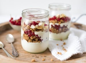 SPAR Mahlzeit Knusperjogurt im Glas / Schichtdessert